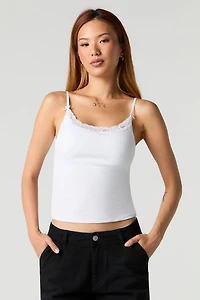 Camisole côtelée à bonnets intégrés avec bordure en dentelle