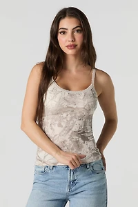 Camisole côtelée avec bonnets intégrés et garniture en dentelle