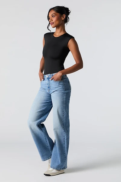 Jean extensible à jambe large moyen