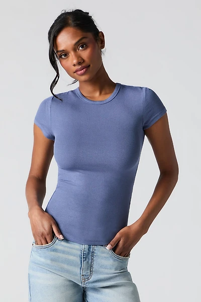T-shirt côtelé avec ourlet arrondi