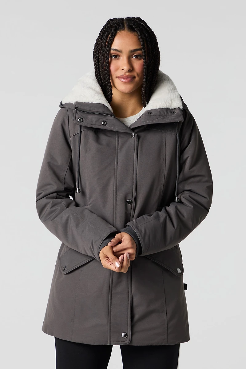 Parka à capuchon doublée de similifourrure