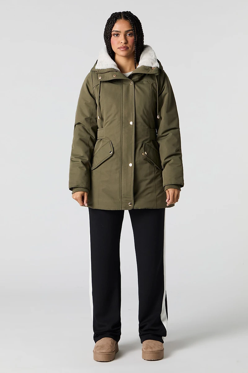 Parka à capuchon doublée de similifourrure