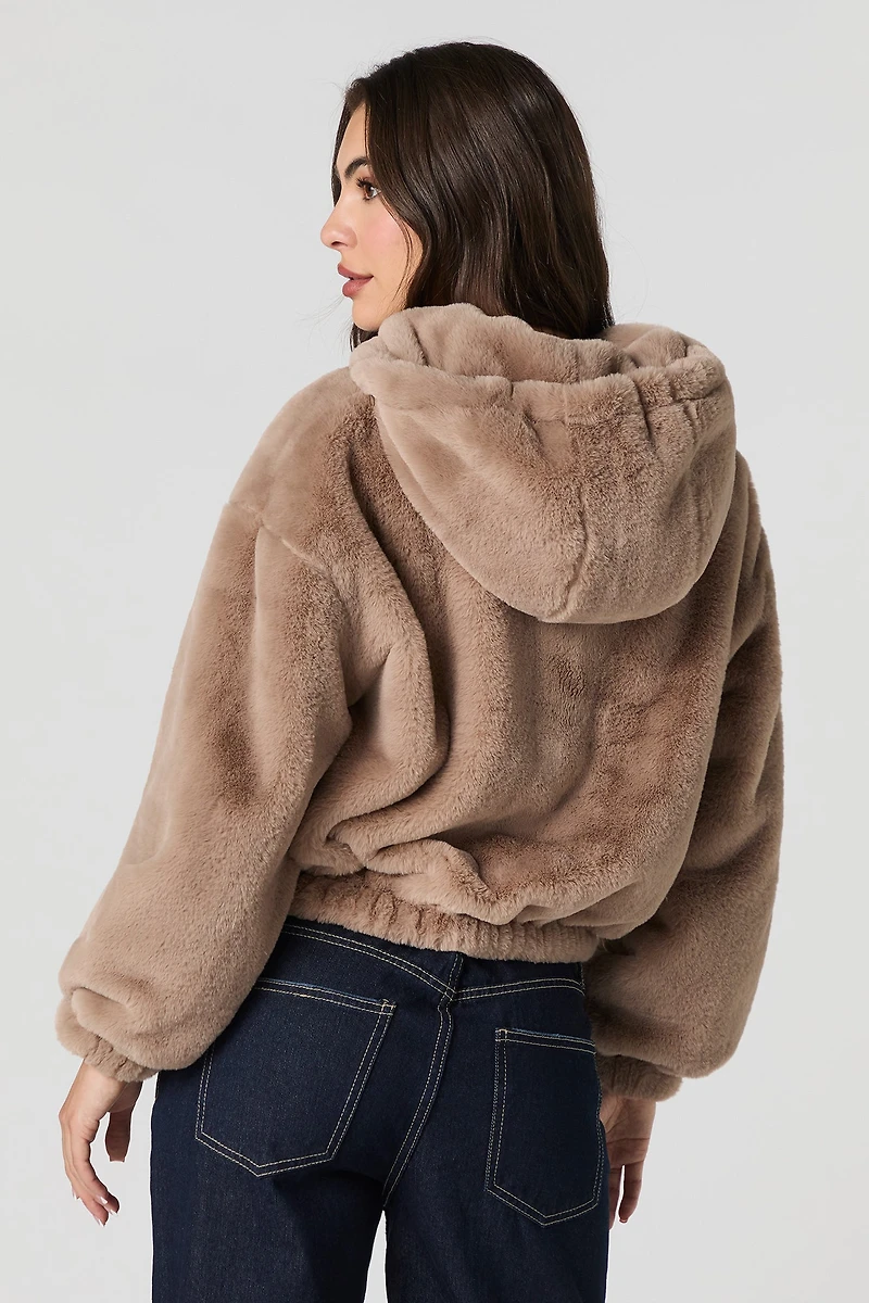 Blouson d'aviateur avec capuchon en similifourure