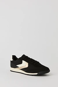 Retro Sneaker