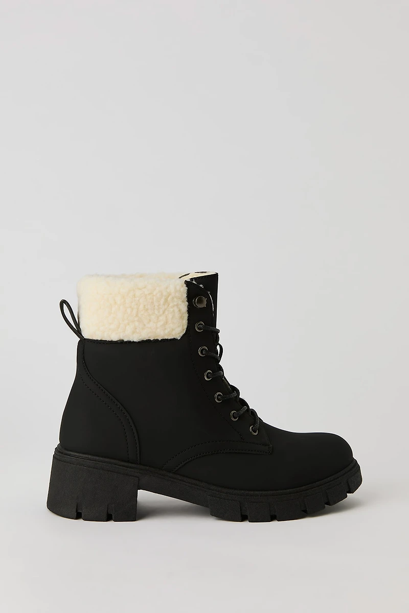 Bottes lacées doublées de similifourrure
