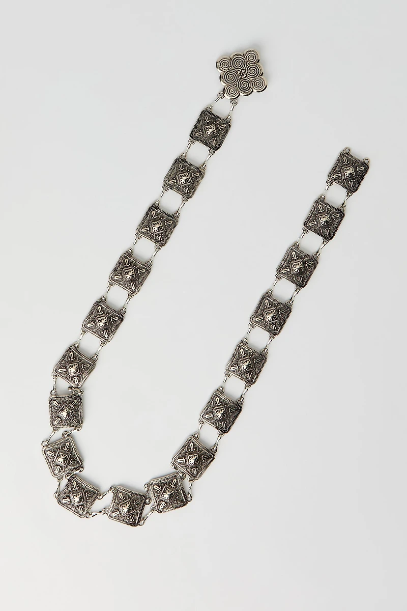 Embossed Square Chain Belt