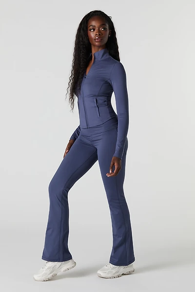 Pantalon à jambe évasée et poche arrière Active