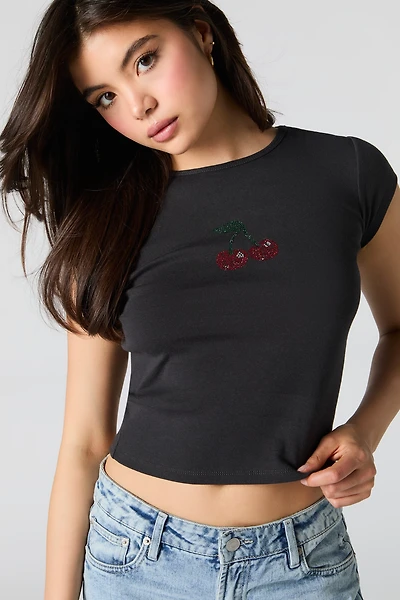 T-shirt ajusté garni de pierres du Rhin en forme cerise