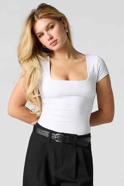 Maillot côtelé à encolure carrée