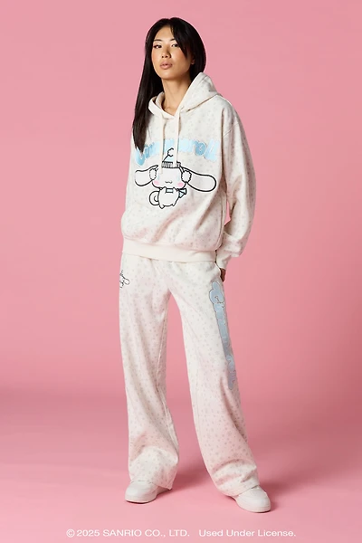 Cinnamoroll™ Holiday Graphic Wide Leg Sweatpant