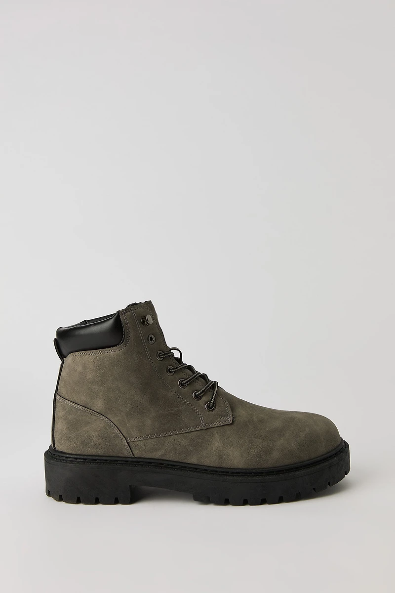 Bottes de randonnée lacées