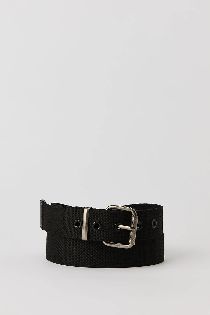 Ceinture à oeillets