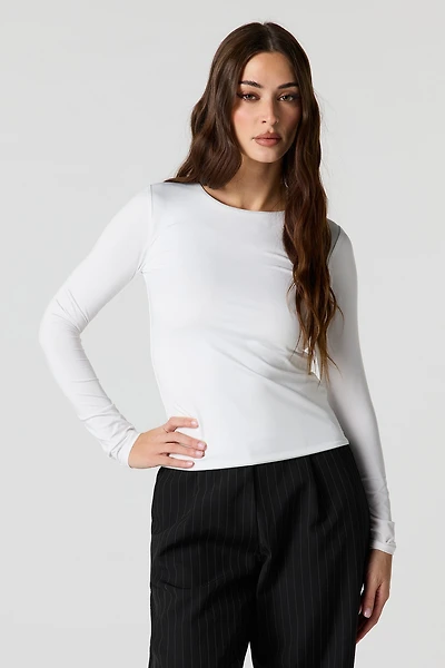 Haut profilé ras du cou à manches longues