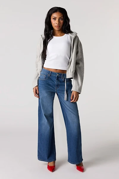 Jean à jambe large et taille basse