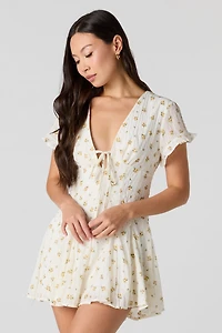 Combi-short texturé fleuri avec attache