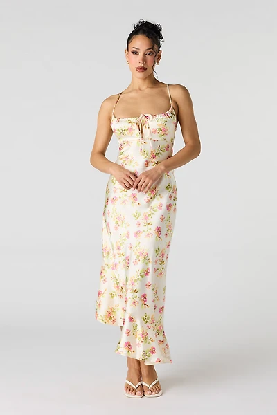 Robe maxi asymétrique en satin