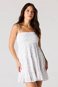 Minirobe volantée smockée