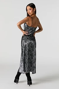 Robe midi en satin avec col châle