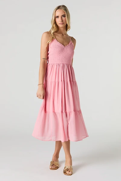 Robe midi smockée en chiffon avec encolure V