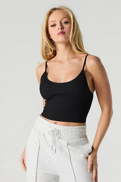 Camisole côtelée sans couture à encolure dégagée avec bonnets intégrés