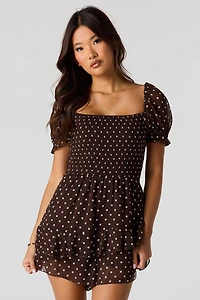 Minirobe smockée en chiffon avec manches bouffantes