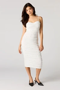 Robe maxi ruchée en filet avec similiperles