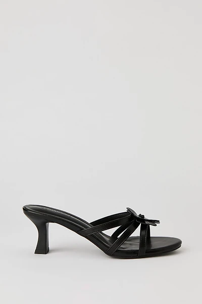Faux Leather Flower Strappy Kitten Heel