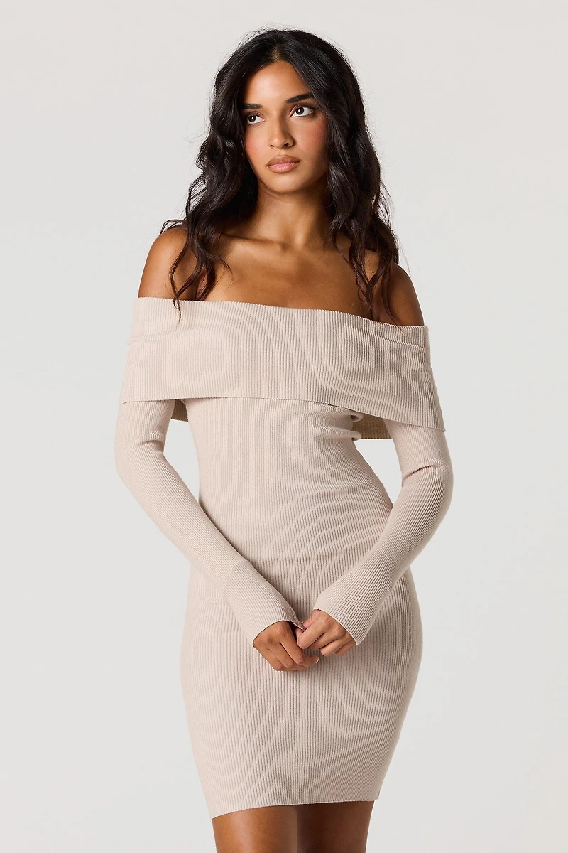Minirobe côtelée à épaules dénudées et manches longues