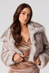 Blouson en similifourrure