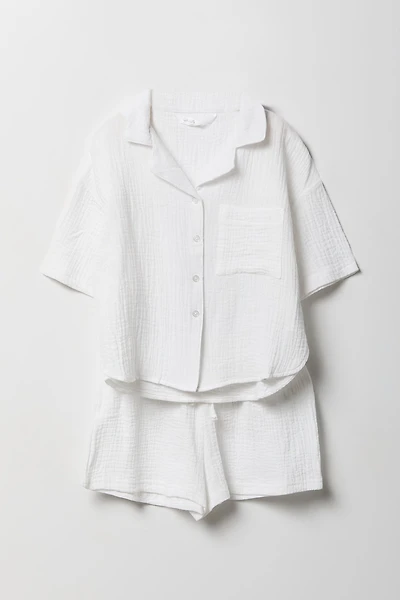 Ensemble avec haut boutonné en gaze et short pour fille