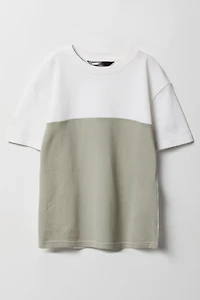Boys Textured Colourblock T-Shirt
