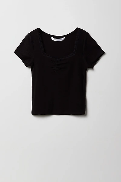 T-shirt cintré côtelé avec liséré de dentelle pour fille