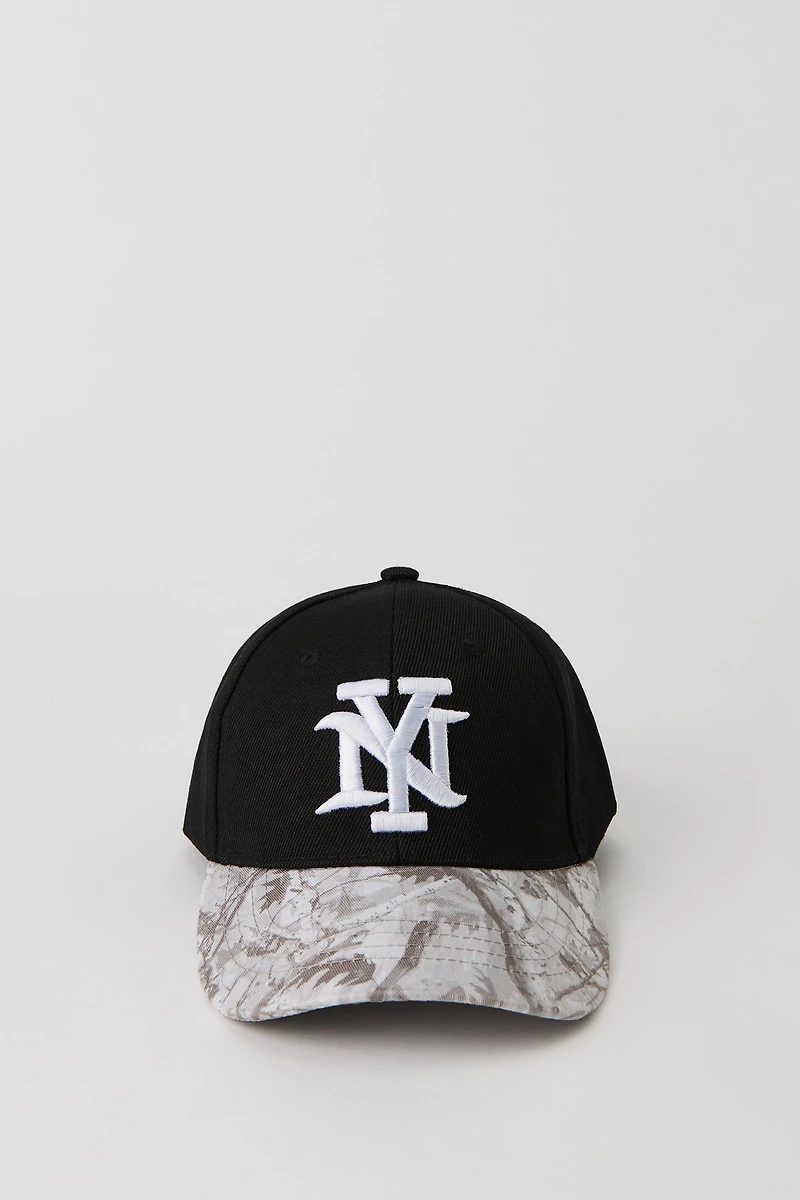 Casquette réglable avec motif brodé NY et motif camouflage