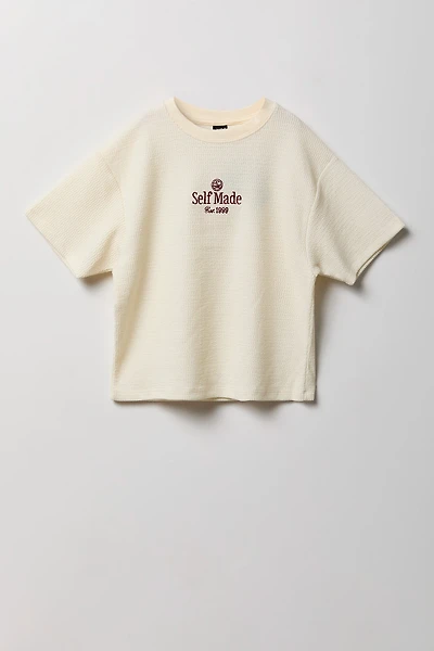 T-shirt carré texturé avec motif brodé pour garçon