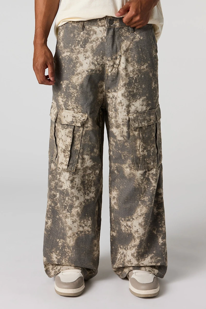 Pantalon cargo à jambe large avec motif camouflage