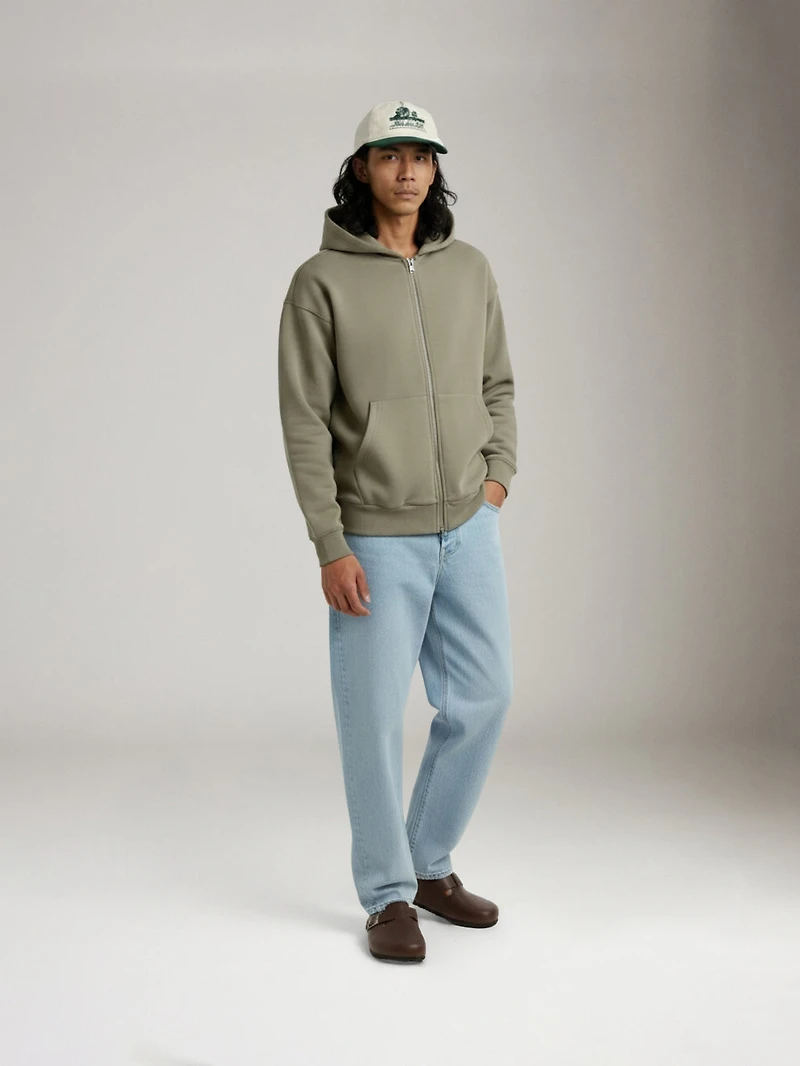 Five Baggy Denim Jeans