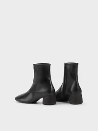 Livia Ankle Boot