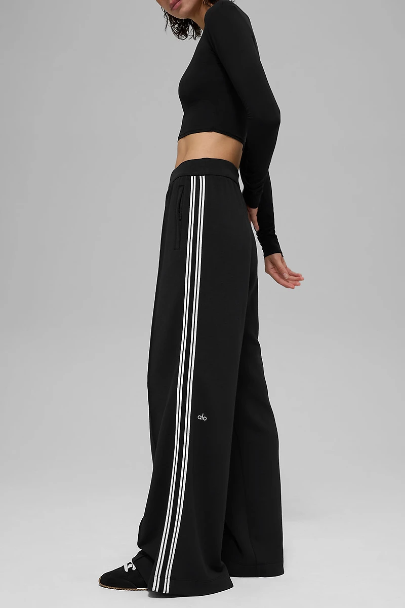 Track Star Wide Leg Pant (Regular