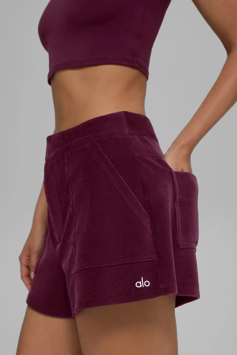 Micro Corduroy On Duty Short - Burgundy