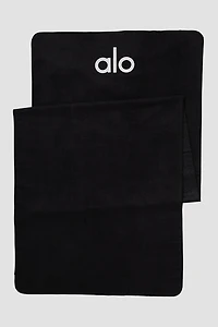 Grounded No-Slip Towel