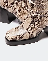 Sullivan Natural Snake