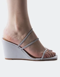 Karavi Bleu Leather
