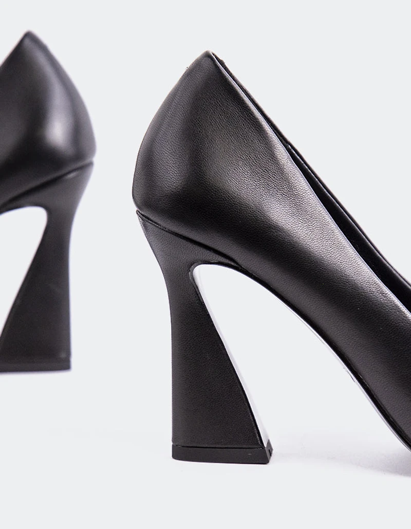 Amanda Black Leather