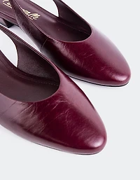 Brassia Burgundy Leather