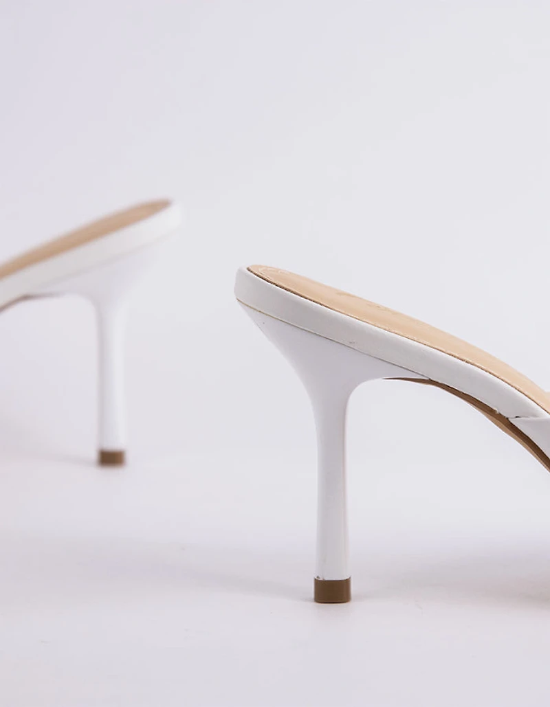 Carys White Leather