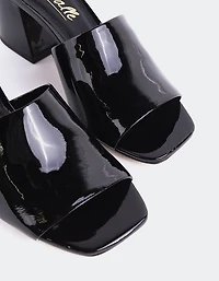 Clarabelle Black Patent