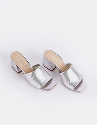 Clarabelle Silver Leather
