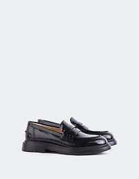 Corry Black Leather