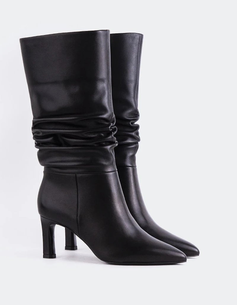 Davila Black Leather