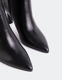 Davila Black Leather